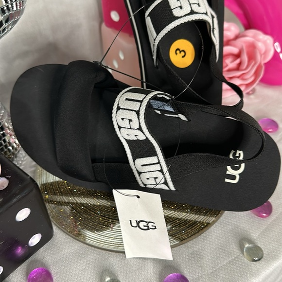 Ugg K Zuma Sling Sandals Black size 3 - Picture 3 of 4